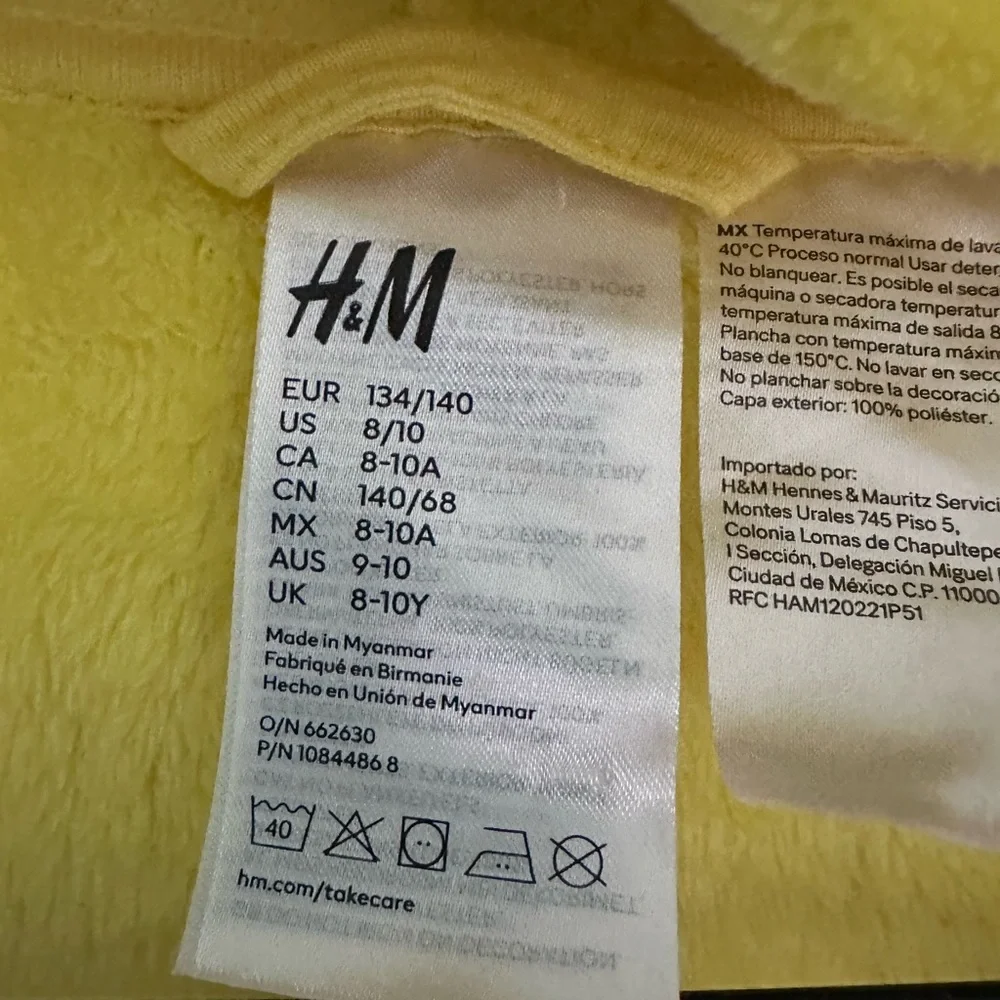 H&M Pikachu Yellow Kids Robe - Picture 4 of 4